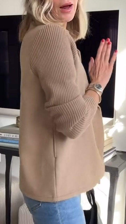 אמליה™ | בלייזר שיקי עם שרוולים סרוגים